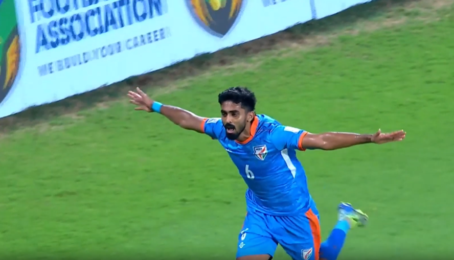 BOOM! Akash Mishra unleashes an absolute belter