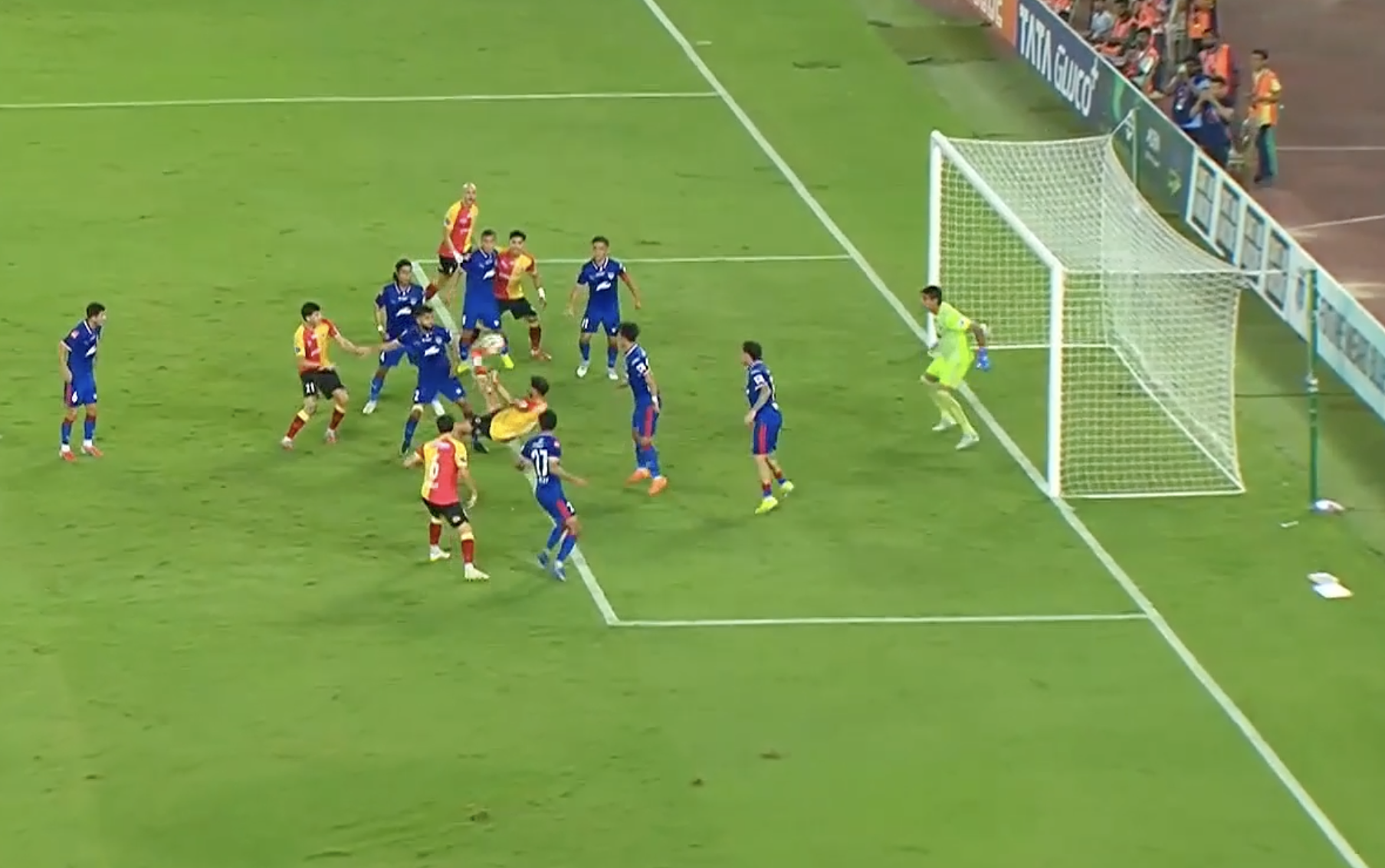 WOWZA! Anwar Ali’s spectacular bicycle kick lights up VYBK