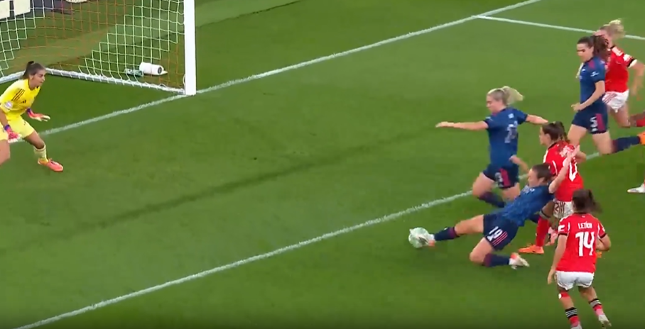 Scripted & Executed! Arsenal Women’s free-kick masterstroke