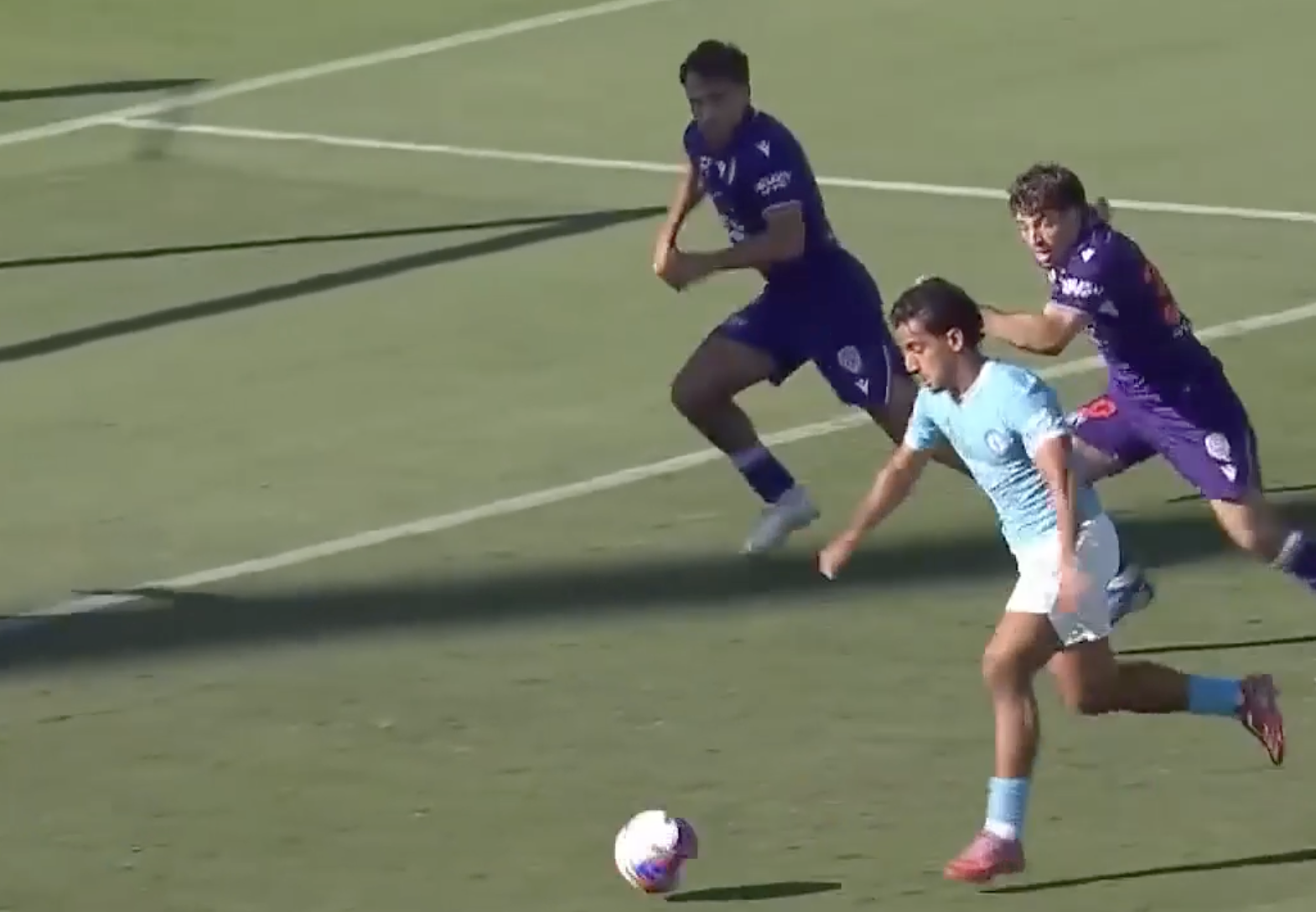 BRILLIANT FINISH! Daniel Arzani puts Melbourne City ahead vs Perth Glory
