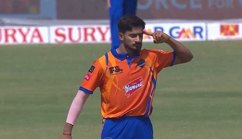 Ramveer Singh Gurjar's 3 for 16 | Match 6