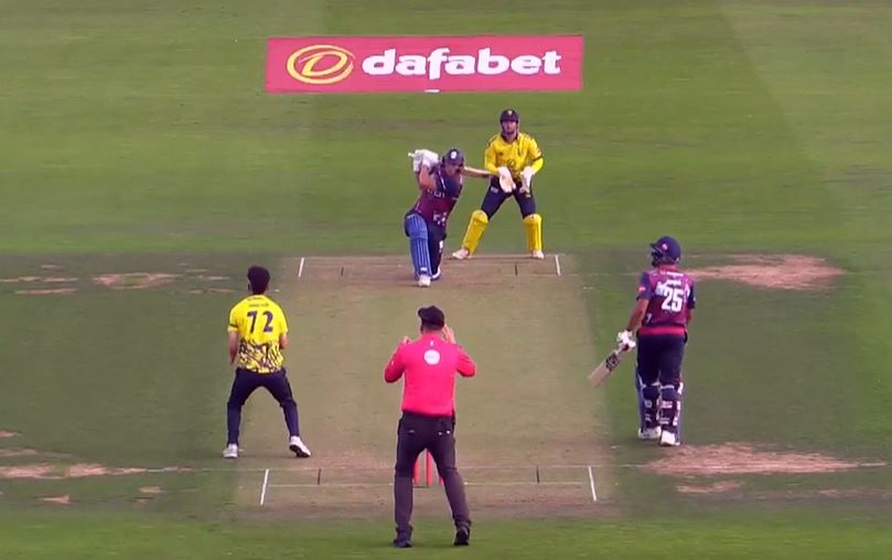 BANG! David Willey notched up fifty with a maximum