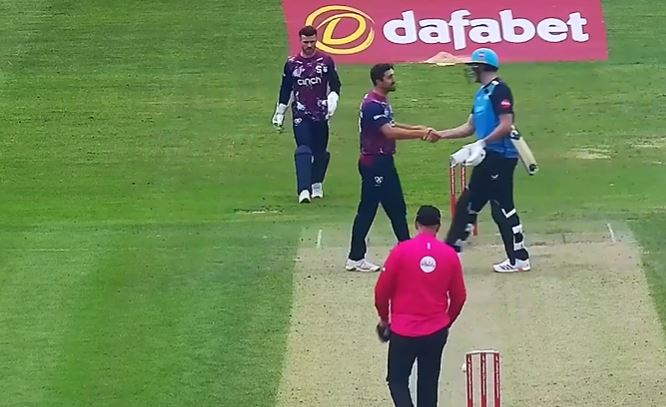 6-Fer! Ben Sanderson ran riot against Worcestershire's batting