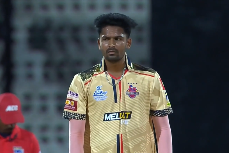 Prem Kumar's 3 for 42 | Match 21