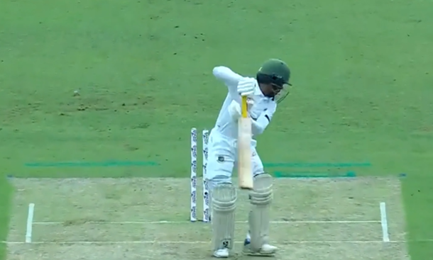 RIPPER! Khurram Shahzad castles Mominul Haque