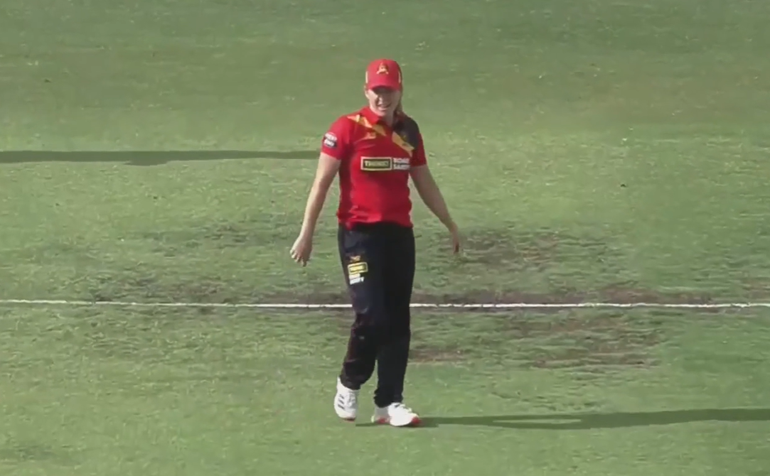 Jemma Barsby's 3 for 28 | Match 17