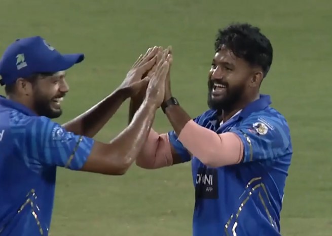 KM Asif's 3 for 30 | Match 20 