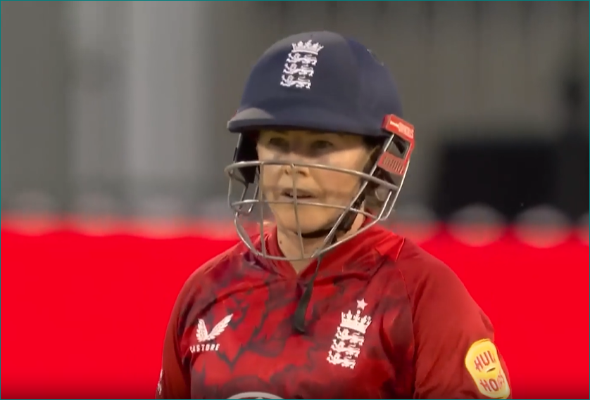 Tammy Beaumont's 54 off 35 | 2nd T20I