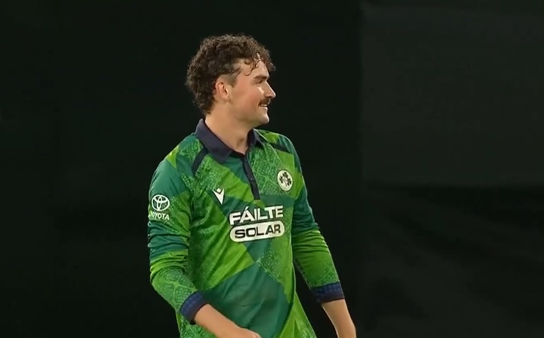 Matthew Humphreys's 3 for 26 | Match 1