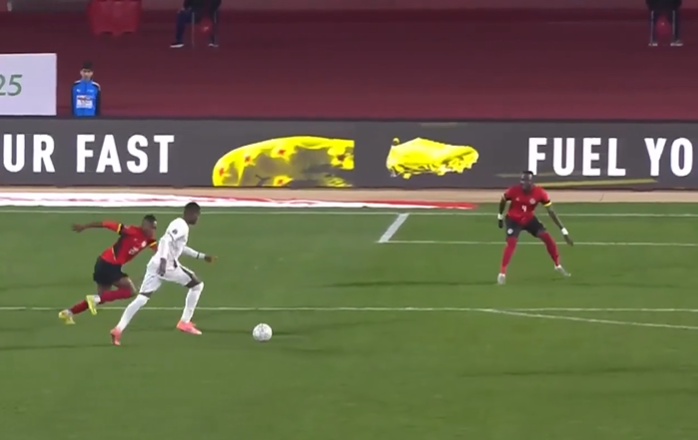 Absolute Screamer! Christian Kofane find the top corner