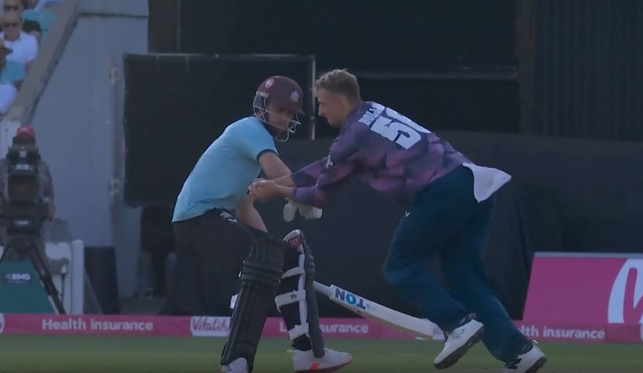 Luke Hollman's lightning grab ended Jason Roy's stay
