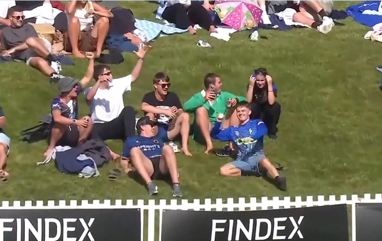 BRILLIANT! That moment when a fan steals the show 