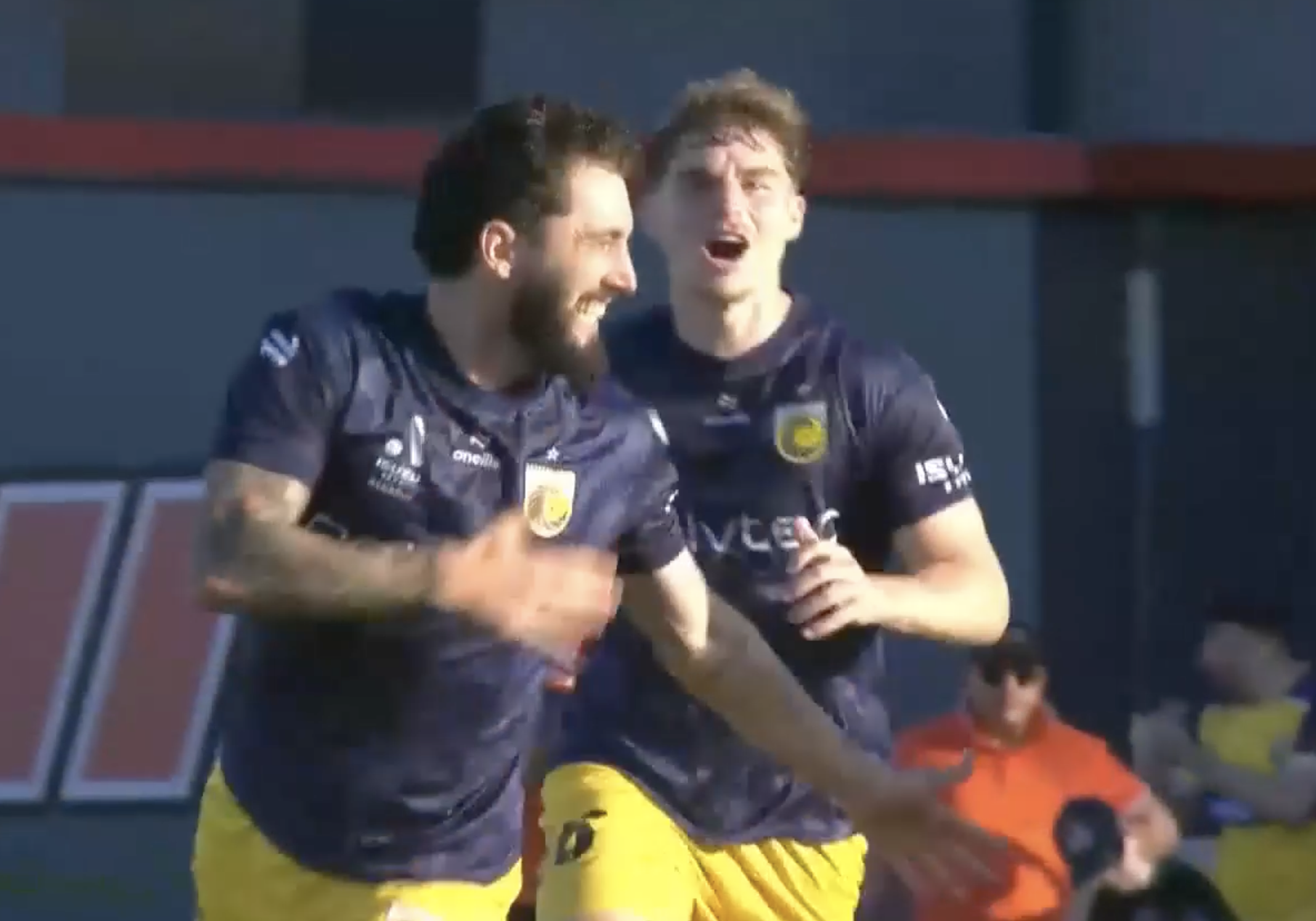 Brisbane Roar 1-2 Central Coast Mariners | Round 16