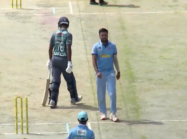 Nikhil Sharma's 3 for 29 | Match 5