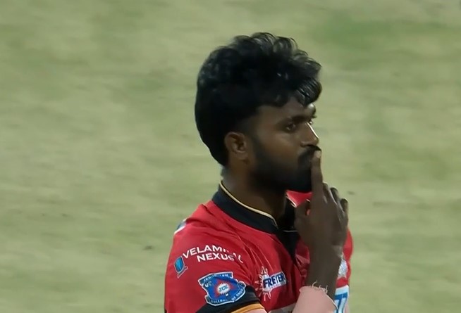 Tiruppur vs Salem: M Poiyamozhi's 3 for 30