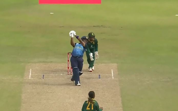 Athapaththu Unleashed! Seshnie Naidu got the full treatment