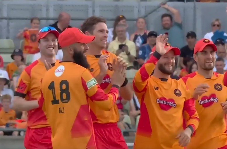 Birmingham Phoenix beat Trent Rockets by 6 wickets