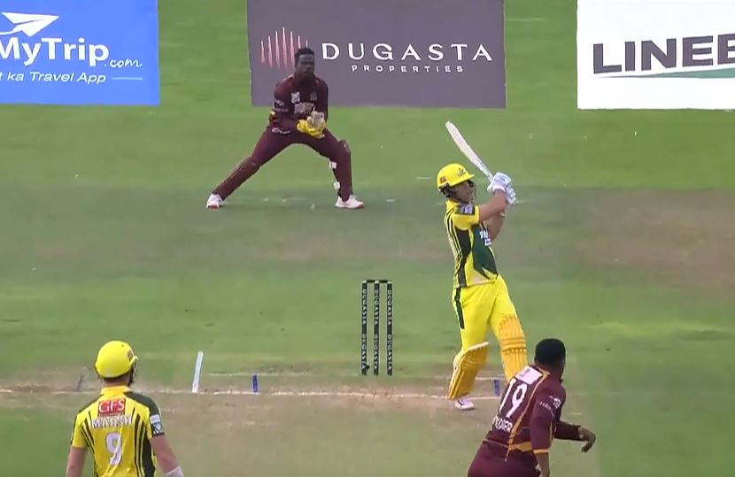 464! Chris Lynn started off the innings with a bang
