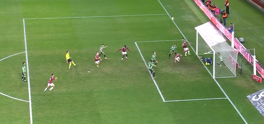 DOUBLE SAVE! Adrian stands tall under fire