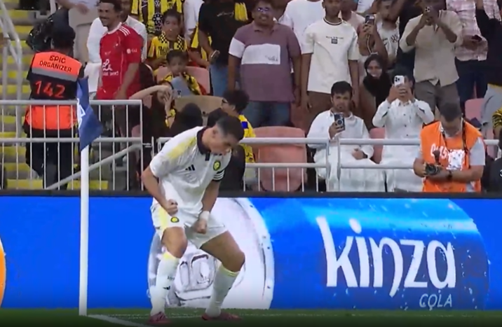 UNSTOPPABLE! CR7 took flight with a stunning header