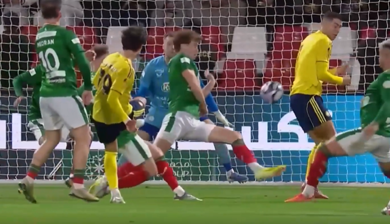 Goal No. 957! Ronaldo scores one off his back