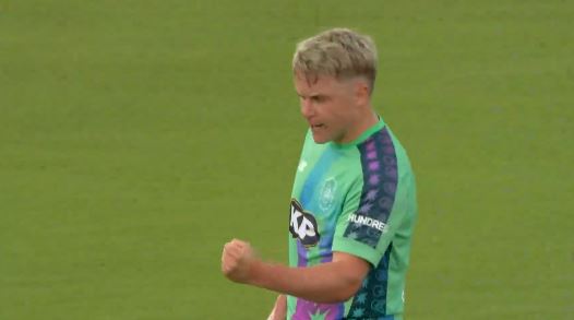Sam Curran's 3 for 21 | Match 19
