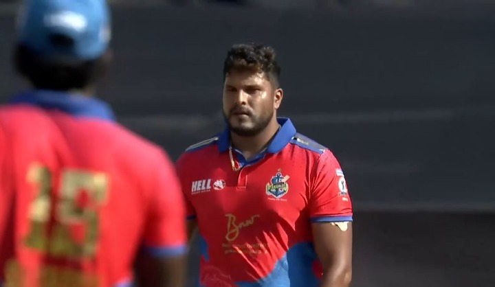 Amal AG's 3 for 32 | Match 1