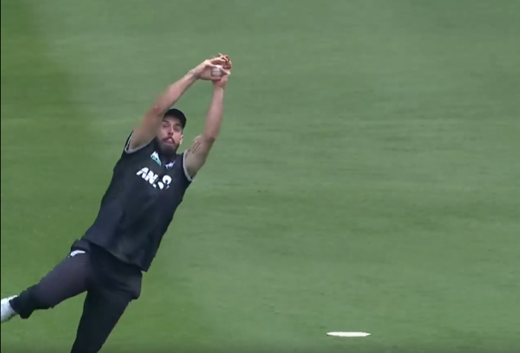 SLIP MAGIC! Mitchell’s diving catch lit up Wellington