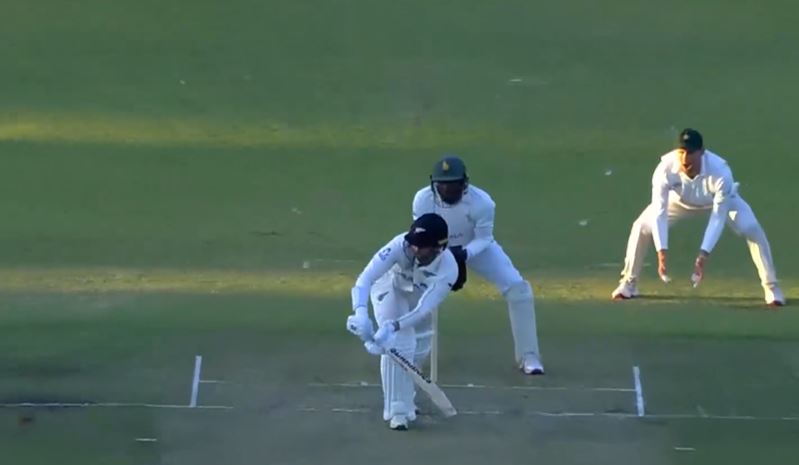 Calm & Classy! Conway brought up his 12th Test fifty