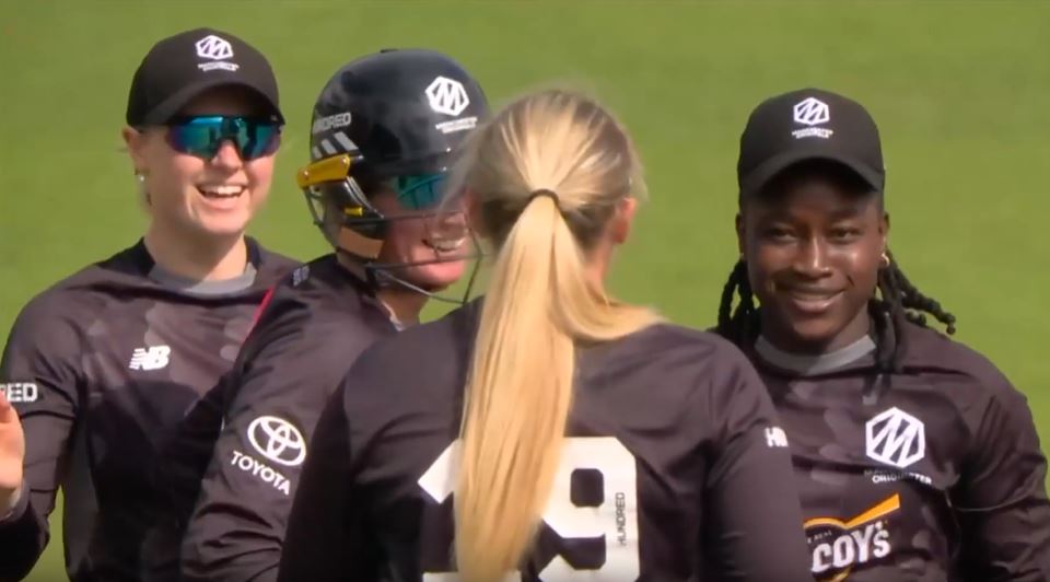 WOAH! Dottin's outrageous catch sent Lamb packing