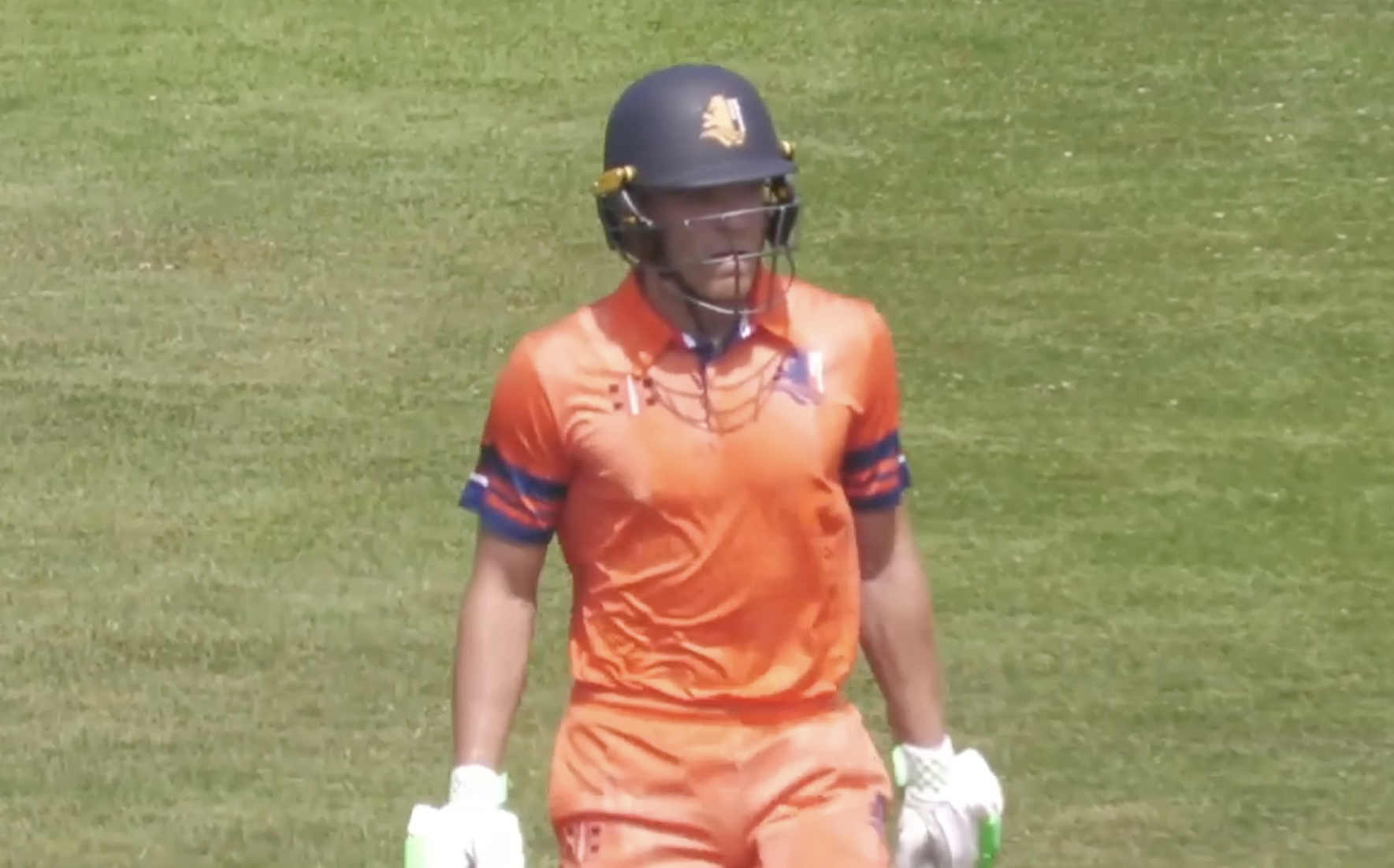 Bas de Leede's 97 off 92 | Match 118