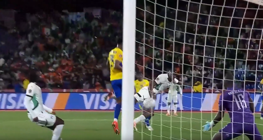 CLUTCH HEADER! Bazoumana Toure's match-winning goal