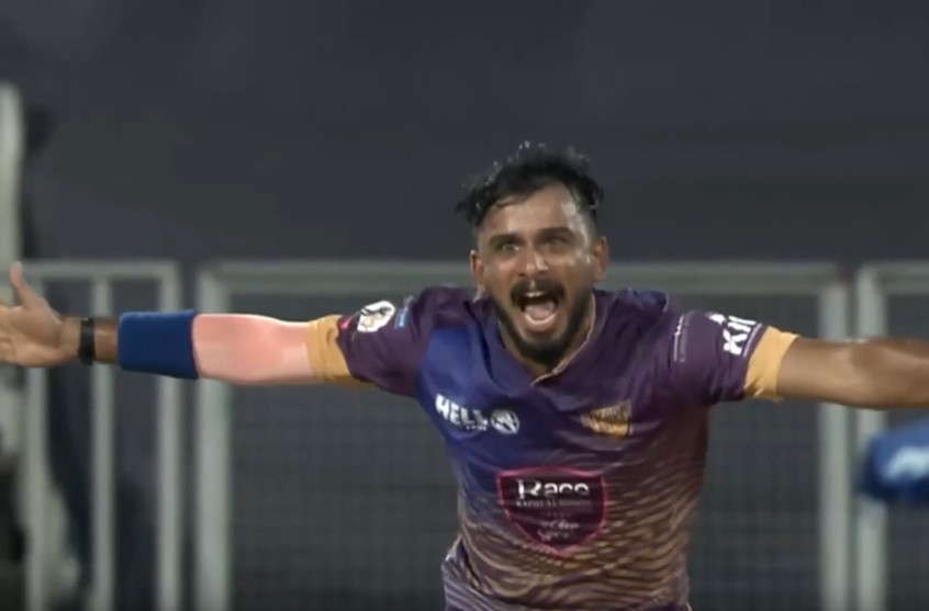 Rahul Chandran's 3 for 26 | Match 16