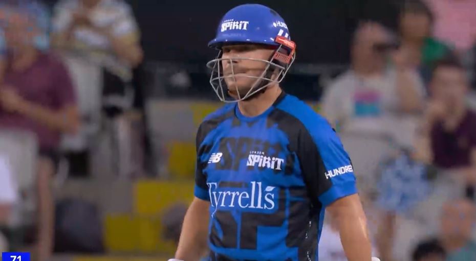 SUPERB! Warner’s wild reverse sweep sealed his fifty