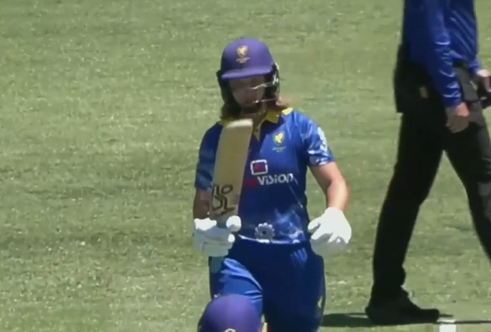 Carly Leeson's 50 off 51 | Match 14