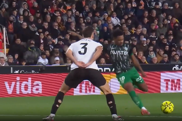 From Downtown! Grady Diangana breaks the deadlock in style