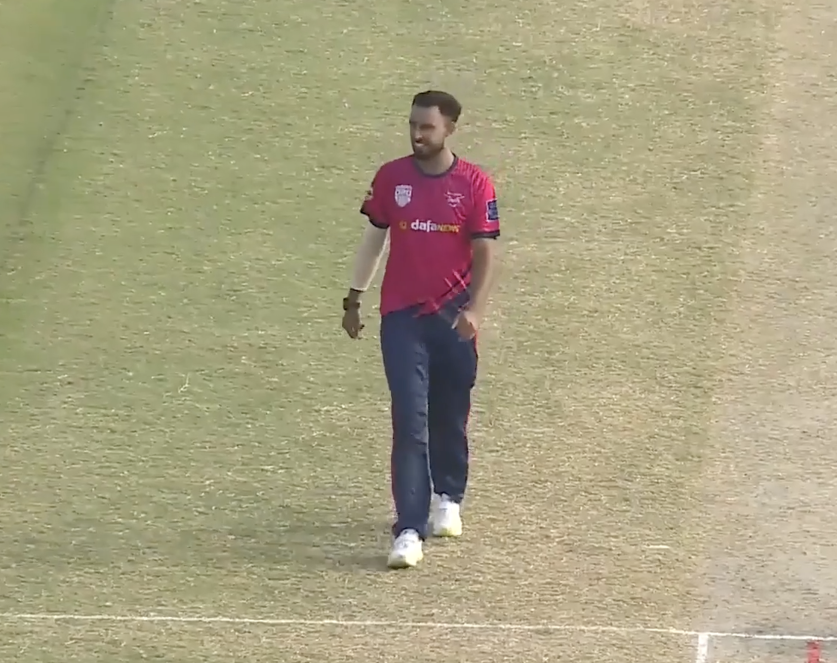 Faisal Shah's 3 for 11 | Match 25