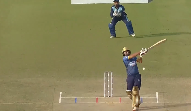 TOO QUICK! Nasir Hossain scores fastest fifty of the season