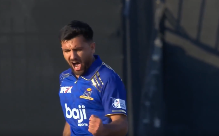 444W! Fazalhaq Farooqi outmuscles Tim David