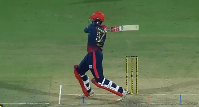BRILLIANT! Nidhish Rajagopal raised his bat with a bang