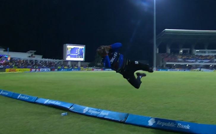 WOWZA! Fabian Allen took flight to deny a maximum