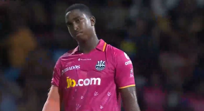 Simmonds's fireball left Narine's stumps in chaos