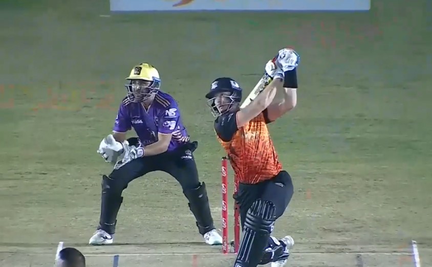 MAGNIFICENT! Martin Guptill slams a blitzkrieg ton 