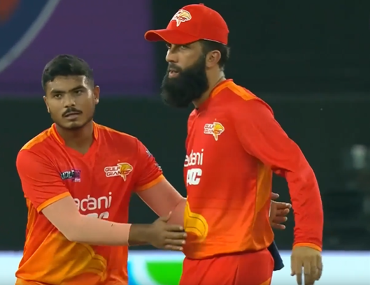 Gulf Giants beat Dubai Capitals by 4 wickets | Match 5