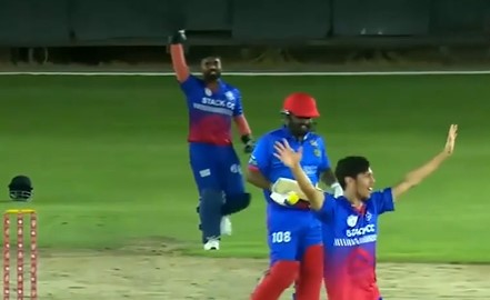 Mirza Ahmed's 5 for 28 | Match 25