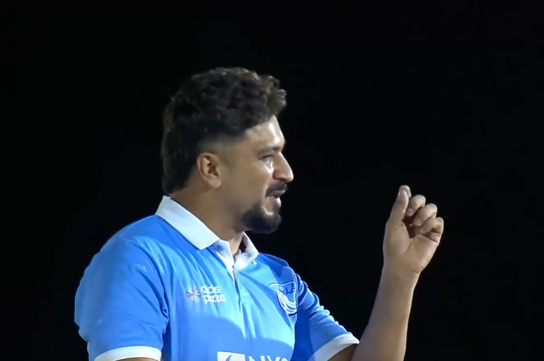 Rumman Raees's 4 for 9 | Match 11