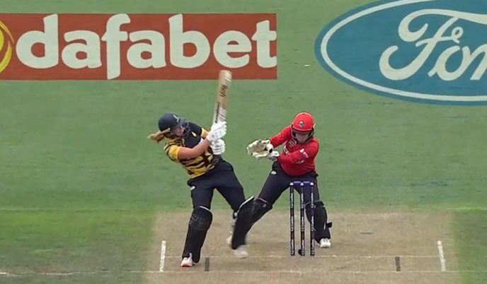 BLINDER! Abigale Gerken's lucky grab shocks Jessica Simmons