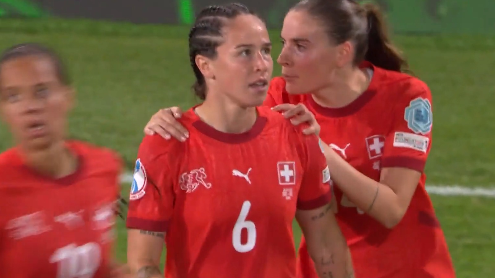 SLICK STRIKE! Reuteler put Switzerland in front | Goal of the day 5