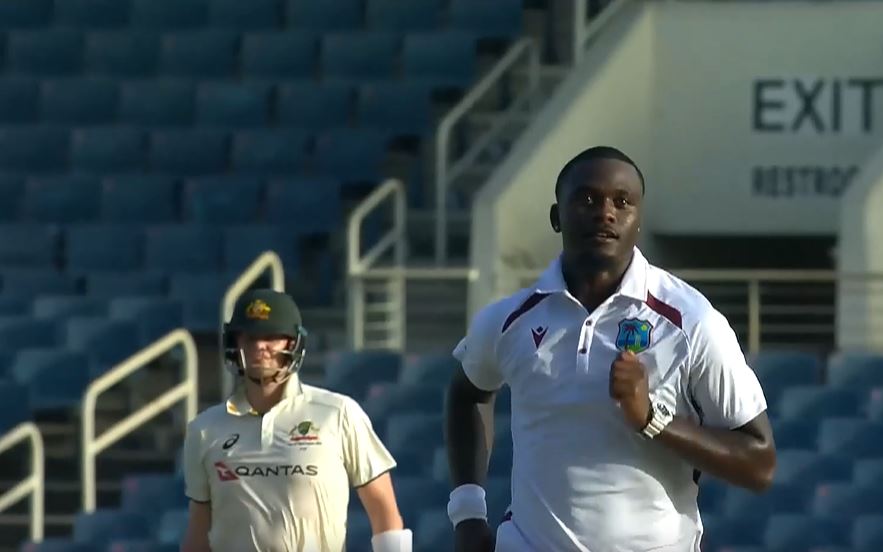 TIMBER DISTURBED! Seales blew out Green's knock
