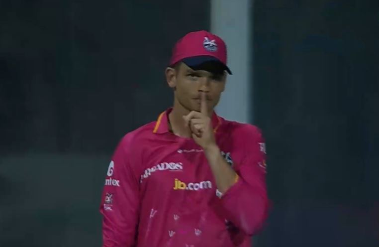 WOAH! Chris Green delivered a stunner under pressure